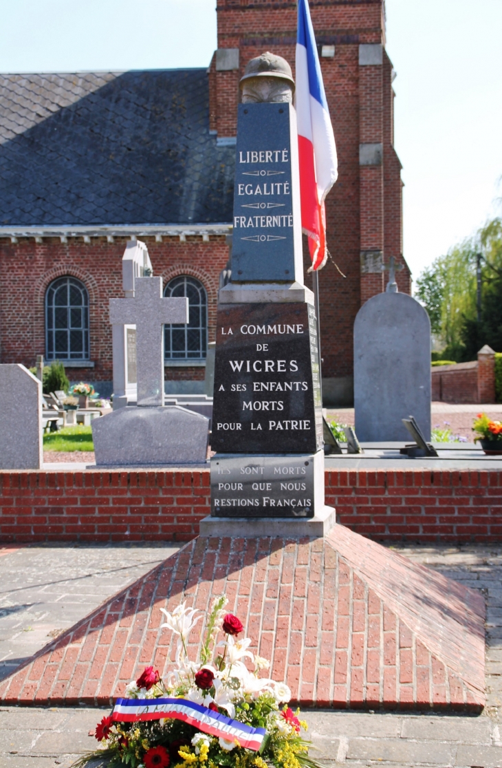 Monument aux Morts - Wicres