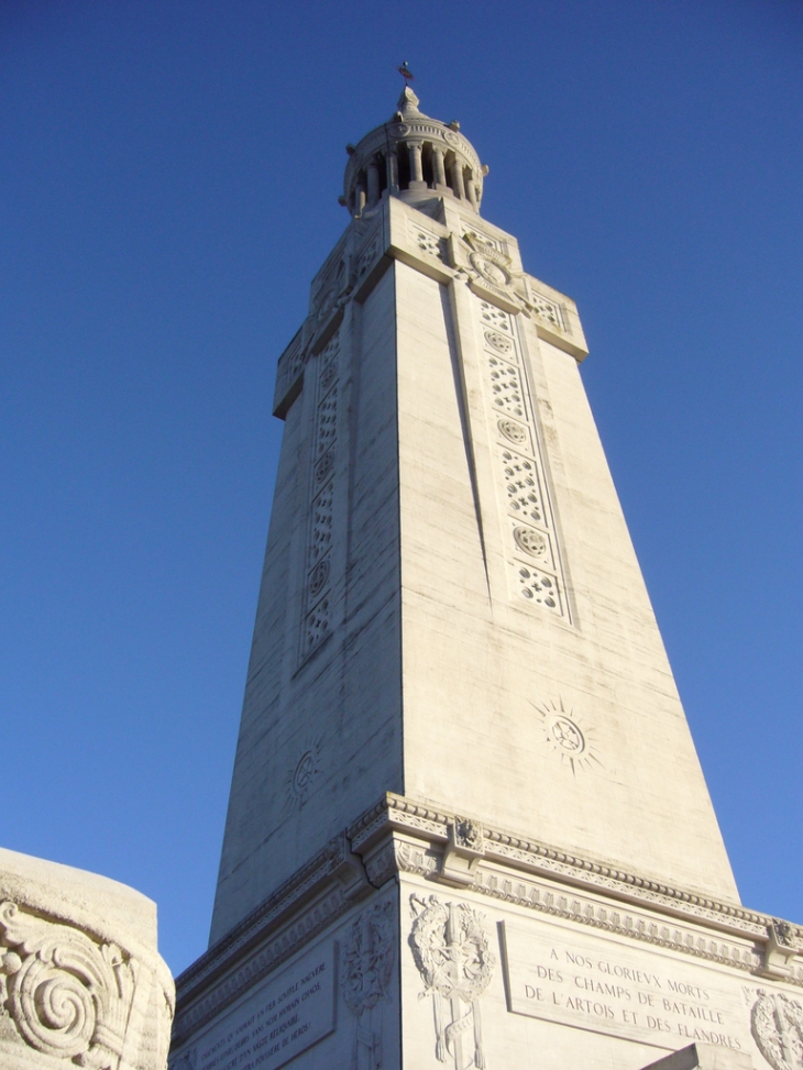 Monument Notre Dame de Lorette - Ablain-Saint-Nazaire