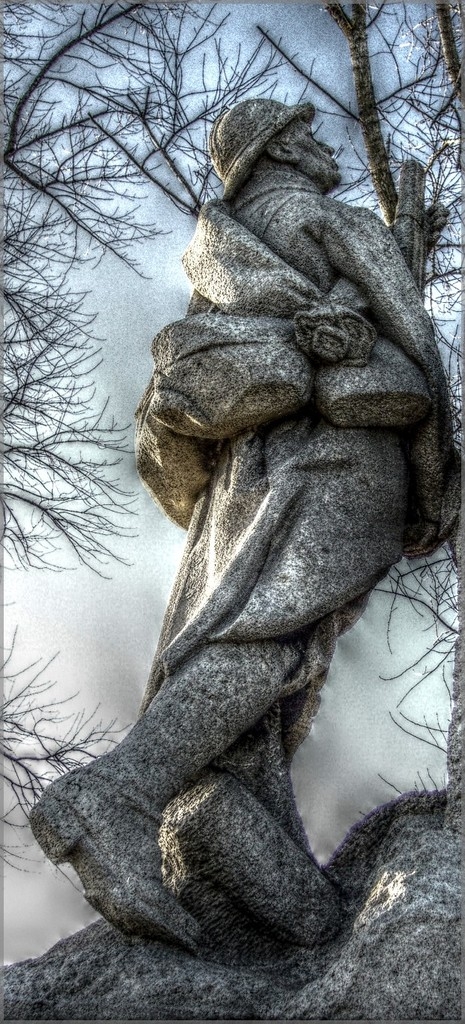 Statue colline de Lorette - Ablain-Saint-Nazaire