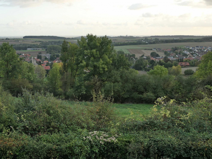 Le village sous la colline de Notre Dame de Lorette - Ablain-Saint-Nazaire