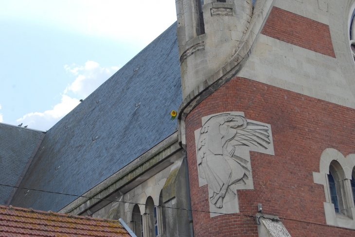 L'église d'  Ablain st Nazaire  a mis une fleur a la boutonnière  - Ablain-Saint-Nazaire