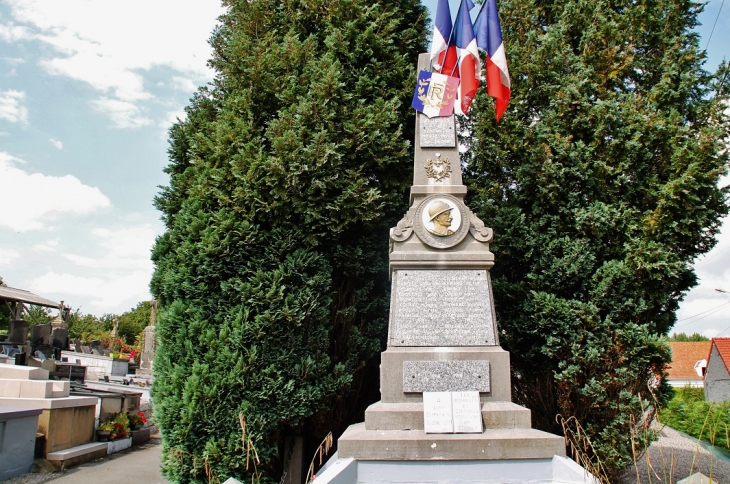 Monument-aux-Morts - Alquines