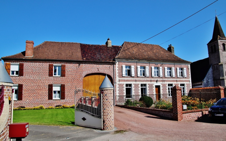 La Commune - Ambricourt