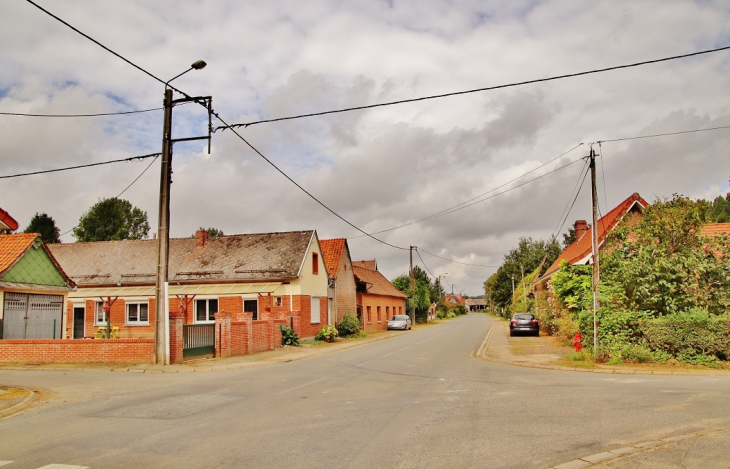 La Commune - Aubrometz