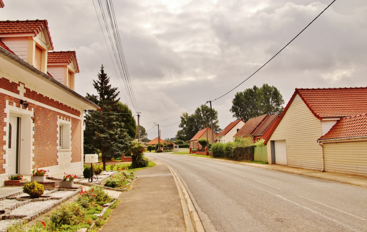 La Commune - Aubrometz