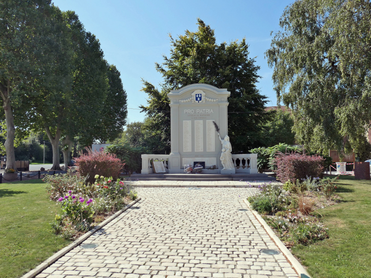 Le monument aux morts - Bapaume