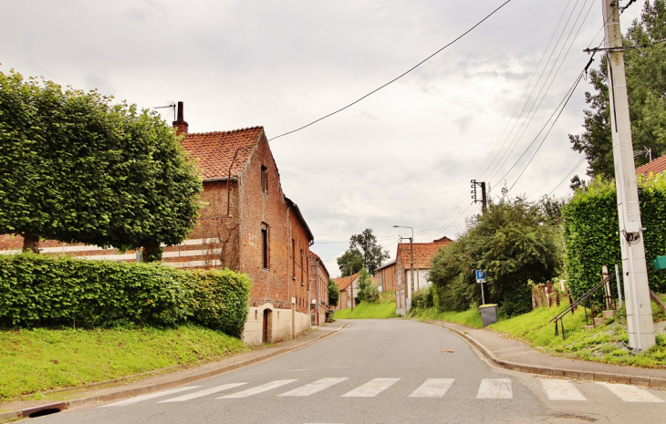 La Commune - Bomy