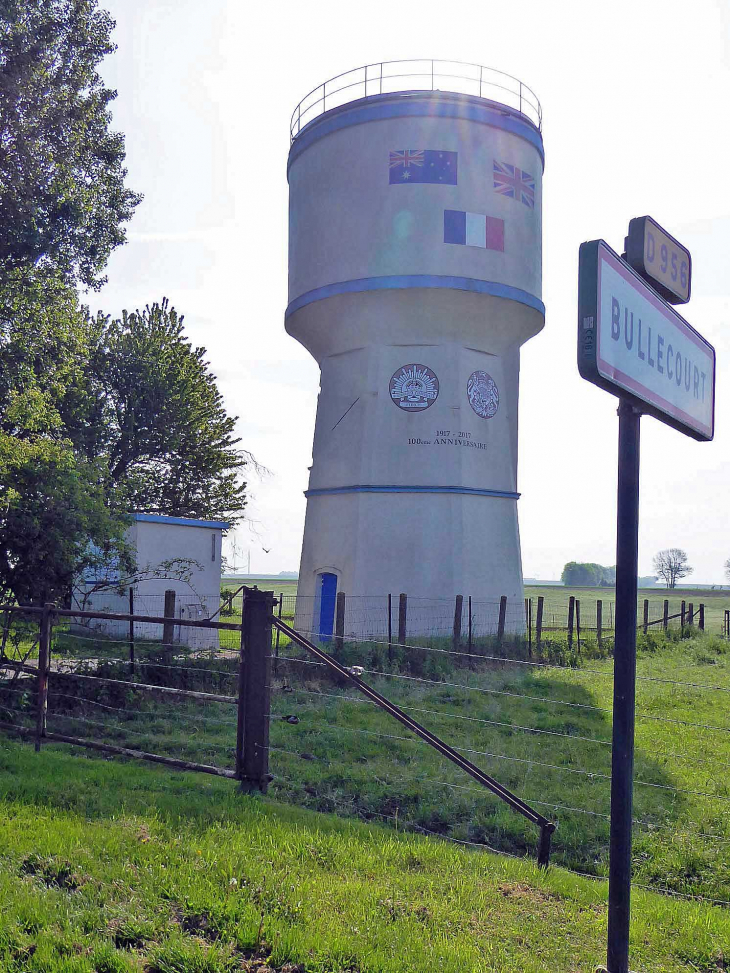 Le château d'eau commémorant la bataille de la 1ère guerre mondiale - Bullecourt