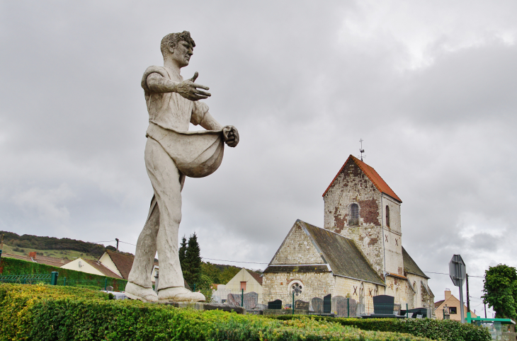 Sculpture ( Le Semeur ) - Clerques