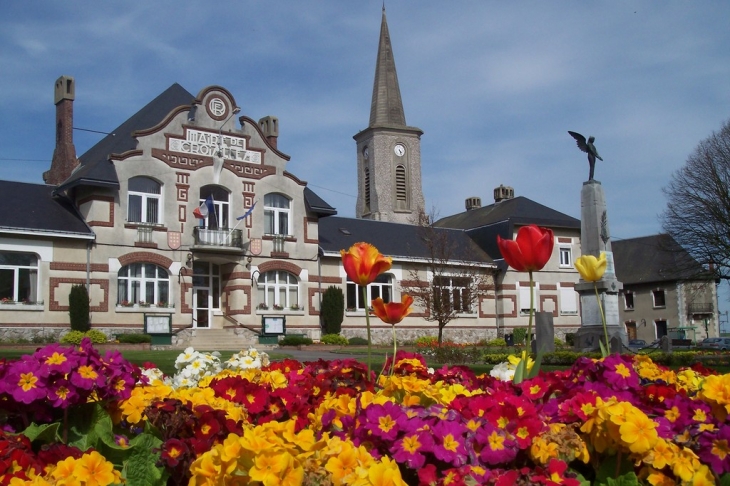 Mairie et église de Croisilles