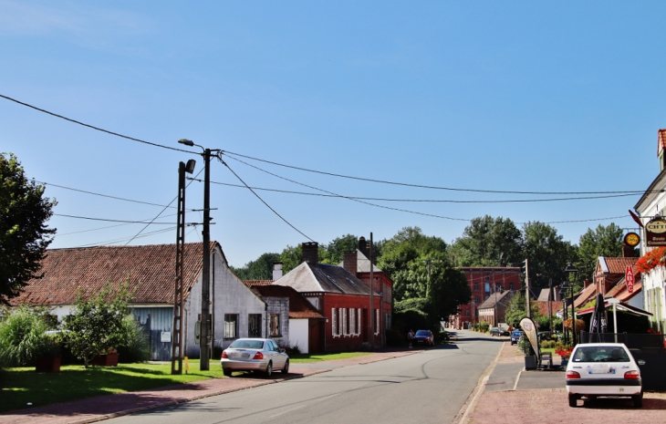 La Commune - Douriez