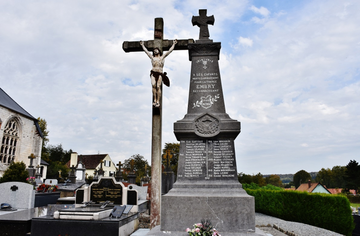 Monument-aux-Morts - Embry