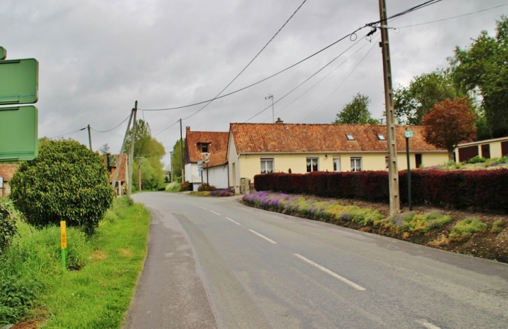 Le Village - Enquin-sur-Baillons