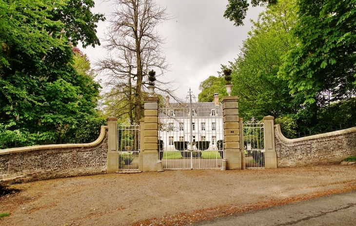 Le Château - Enquin-sur-Baillons