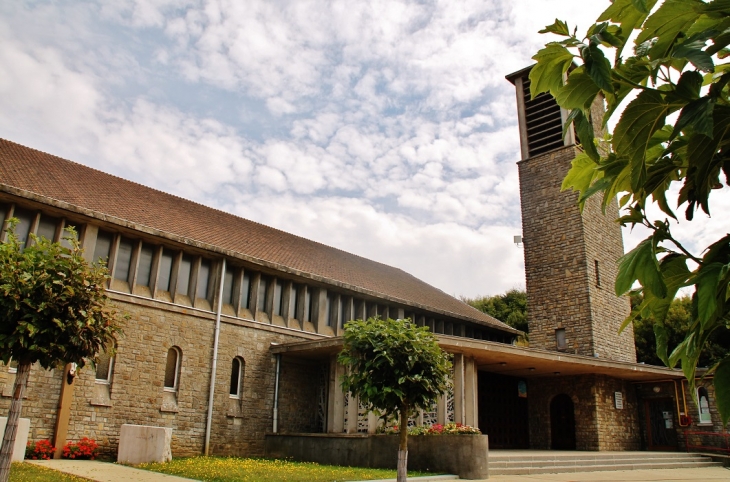 église St Pierre - Équihen-Plage