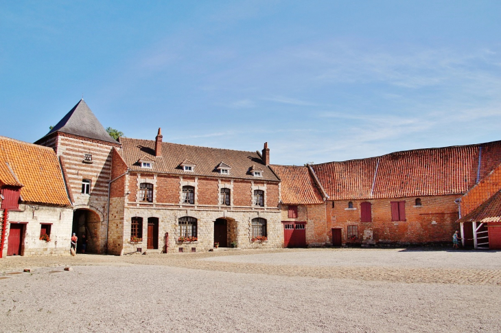 Le Château - Fresnicourt-le-Dolmen