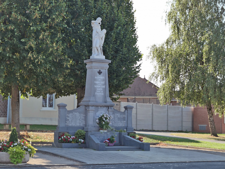 Place du 8 Mai 1945 : le monument aux morts - Graincourt-lès-Havrincourt