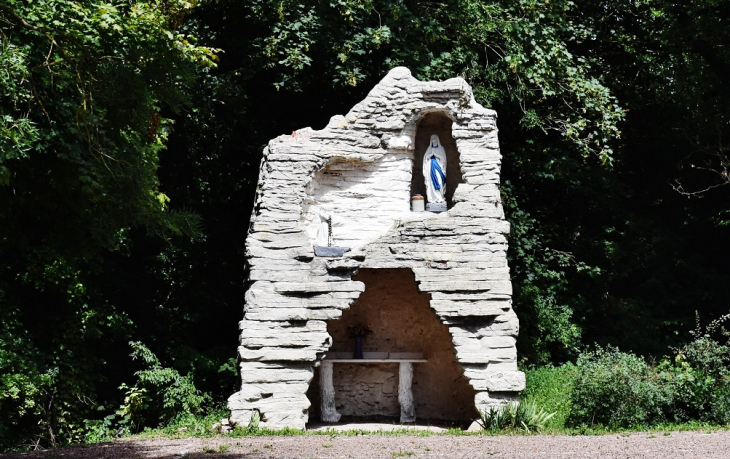 Grotte - Haucourt