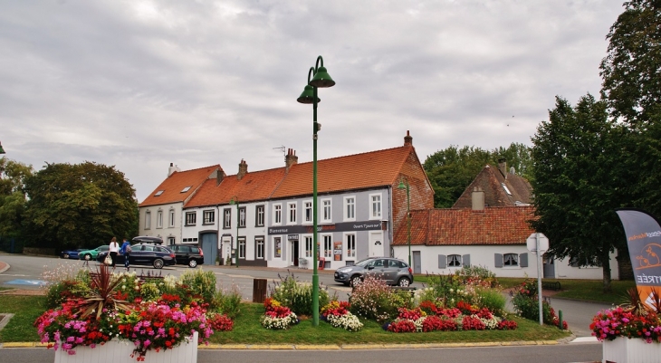 Le Village - Hesdin-l'Abbé