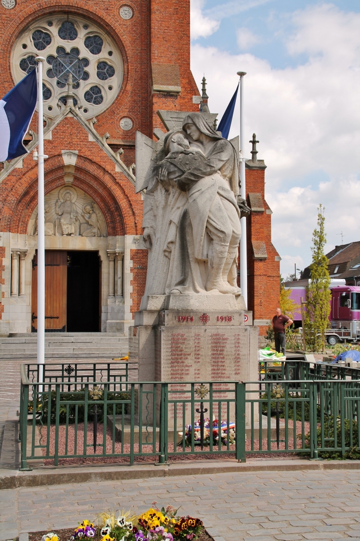 Monument aux Morts - Laventie