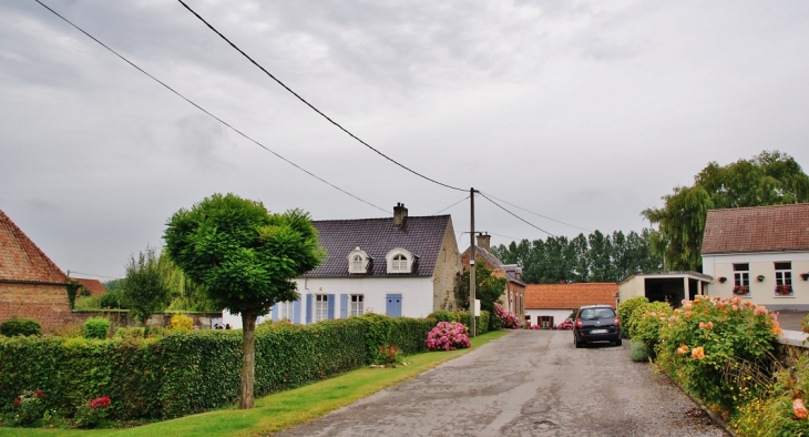 Le Village - Le Wast