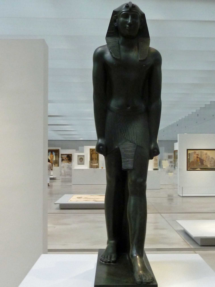 LOUVRE Galerie du Temps Antiquité Egyptienne :pharaon 550  av JC - Lens