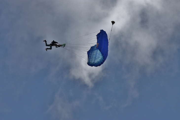 Parachutiste aerodrome - Lens