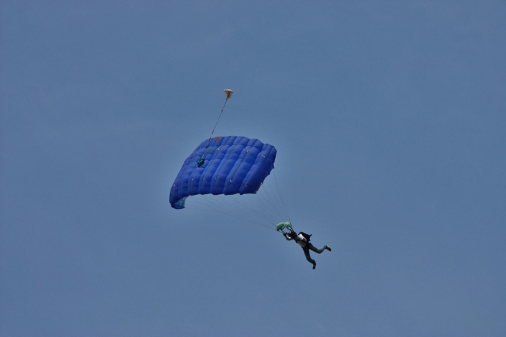 Parachutiste aerodrome - Lens