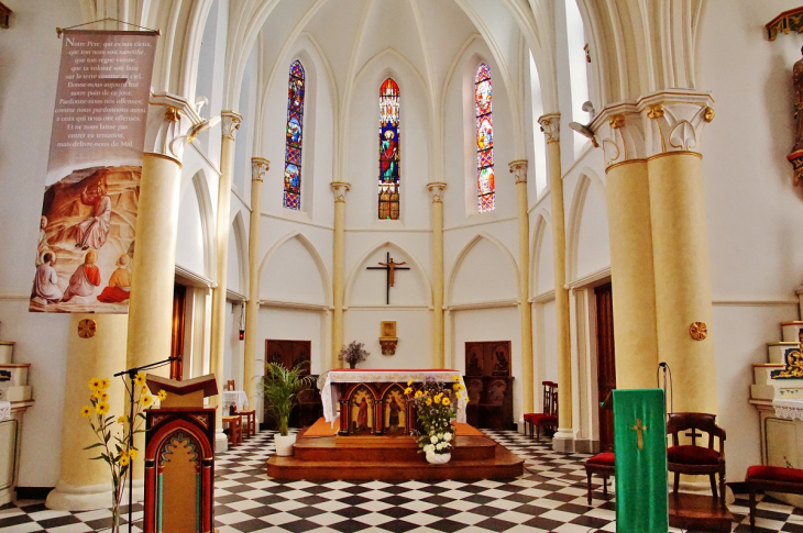  église Saint-Pierre - Les Attaques