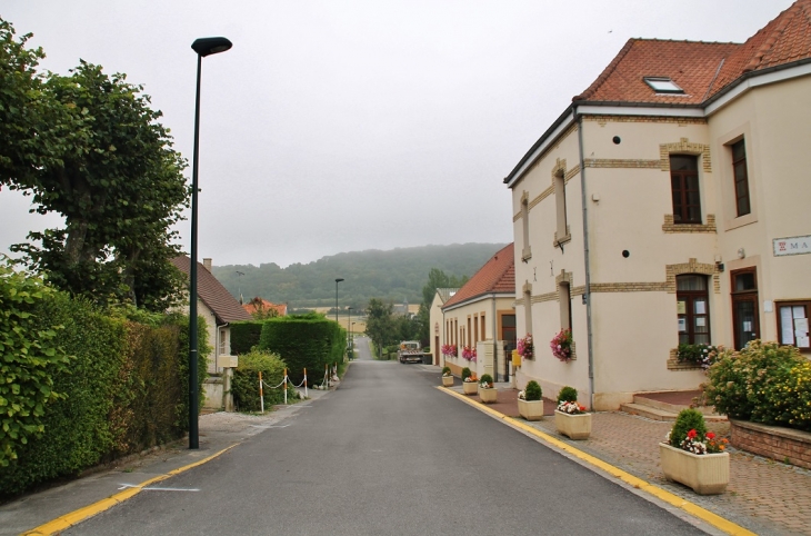 Le Village - Longfossé