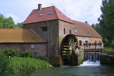 Le moulin de Lugy un soir de mai 2008