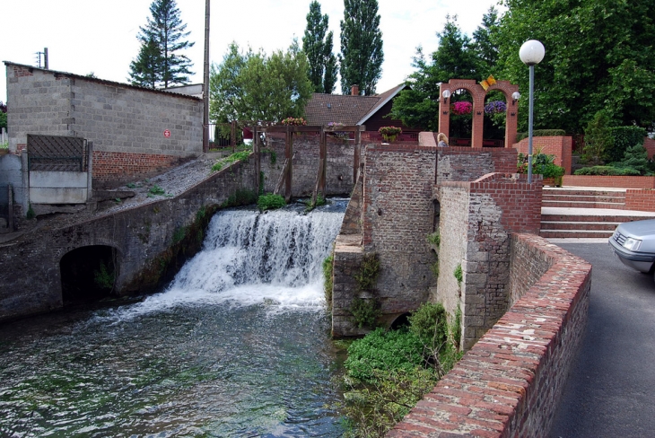 CASCADE - Marœuil