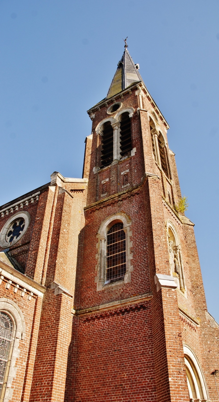 église St Martin - Mont-Saint-Éloi