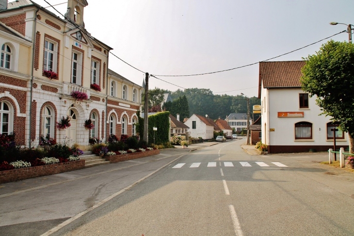 Le Village - Montcavrel