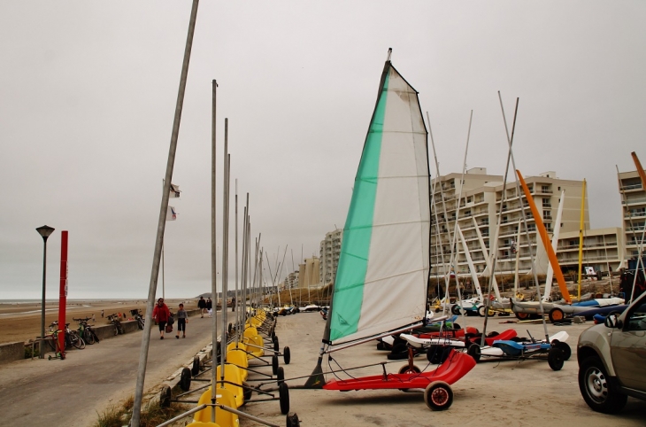 Chars a voile - Neufchâtel-Hardelot