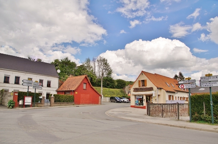 Le Village - Nielles-lès-Bléquin