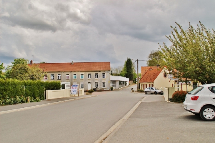 Le Village - Nielles-lès-Bléquin