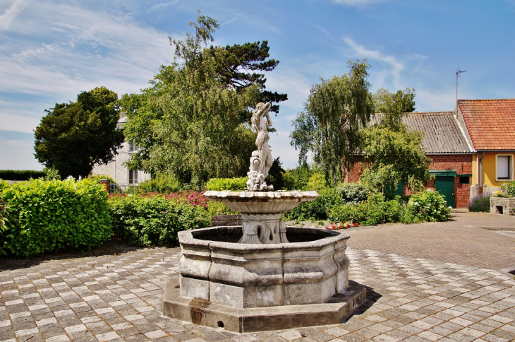 Fontaine - Nouvelle-Église