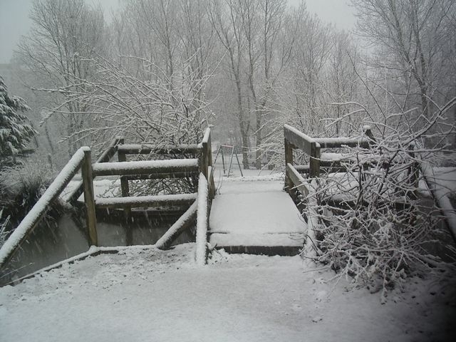 Le petit pont du Parc du Mont Soleil - Outreau