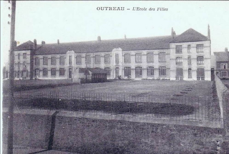 Ecole Jean Jaurès ( ancienne école des filles) - Outreau