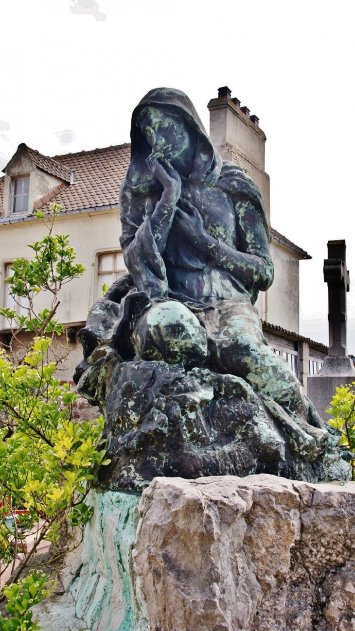 Sculpture du Cimetière  - Outreau