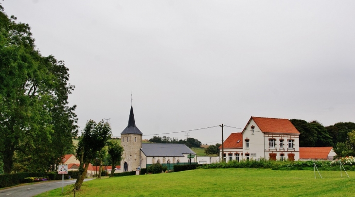 Le Village - Pernes-lès-Boulogne