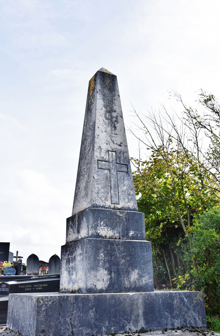 Mémorial - Saint-Étienne-au-Mont