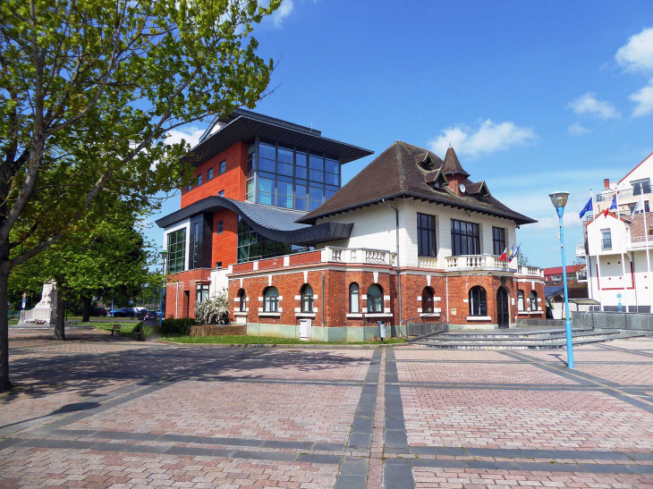 L'hôtel de ville - Saint-Laurent-Blangy