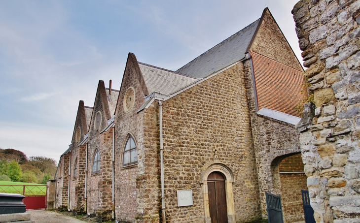   ..église Saint-Léonard 
