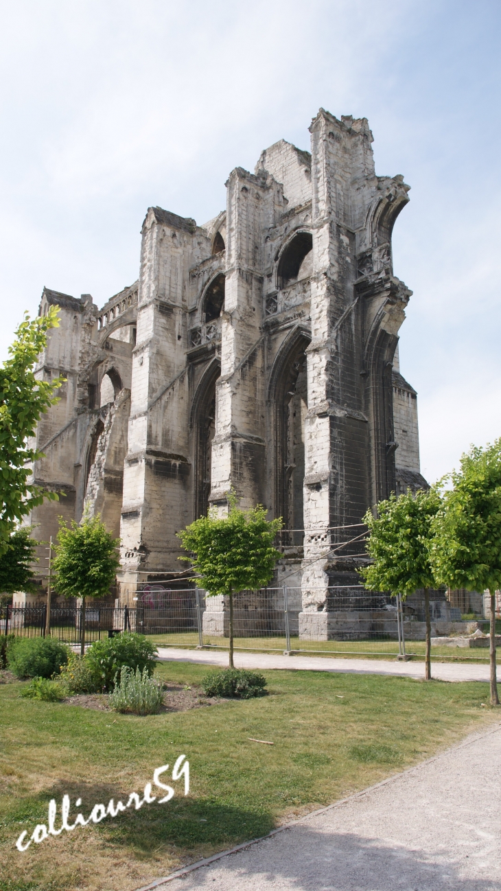 Ruines de L - Saint-Omer