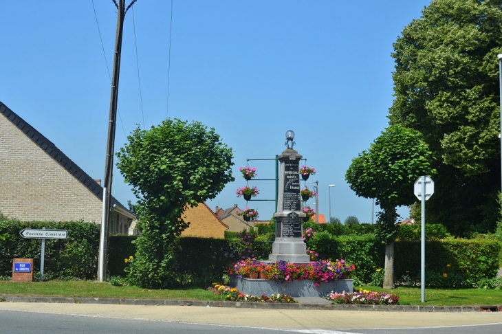 Monument aux Morts - Wardrecques