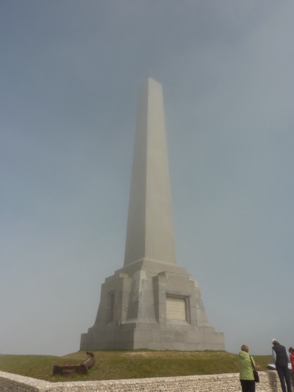 Obélisque Cap Blanc Nez près de Wimereux