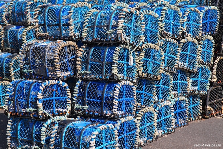 Casiers de pêche sur le port du Croisic - Le Croisic