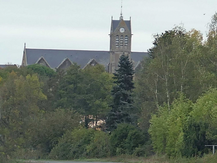 Vue sur l'église - Legé